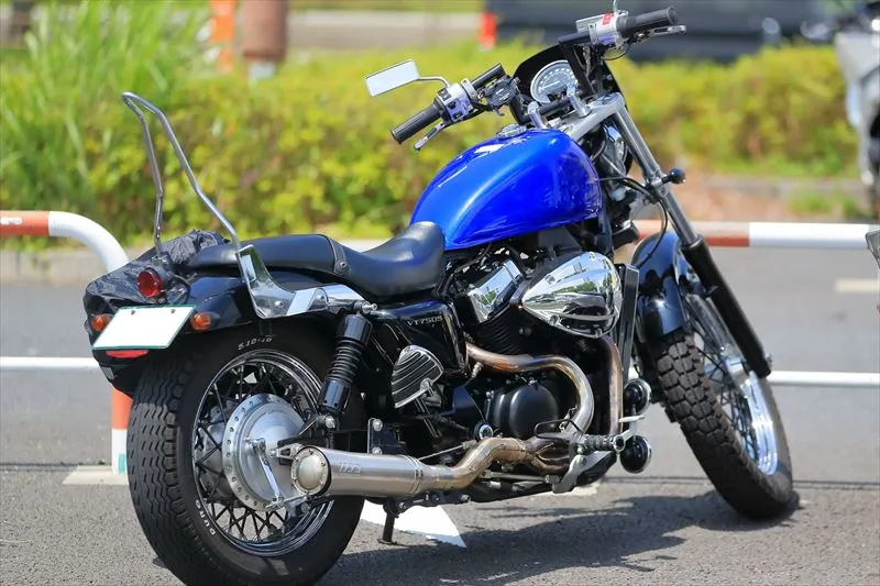 ネイキッドバイクの特徴とは