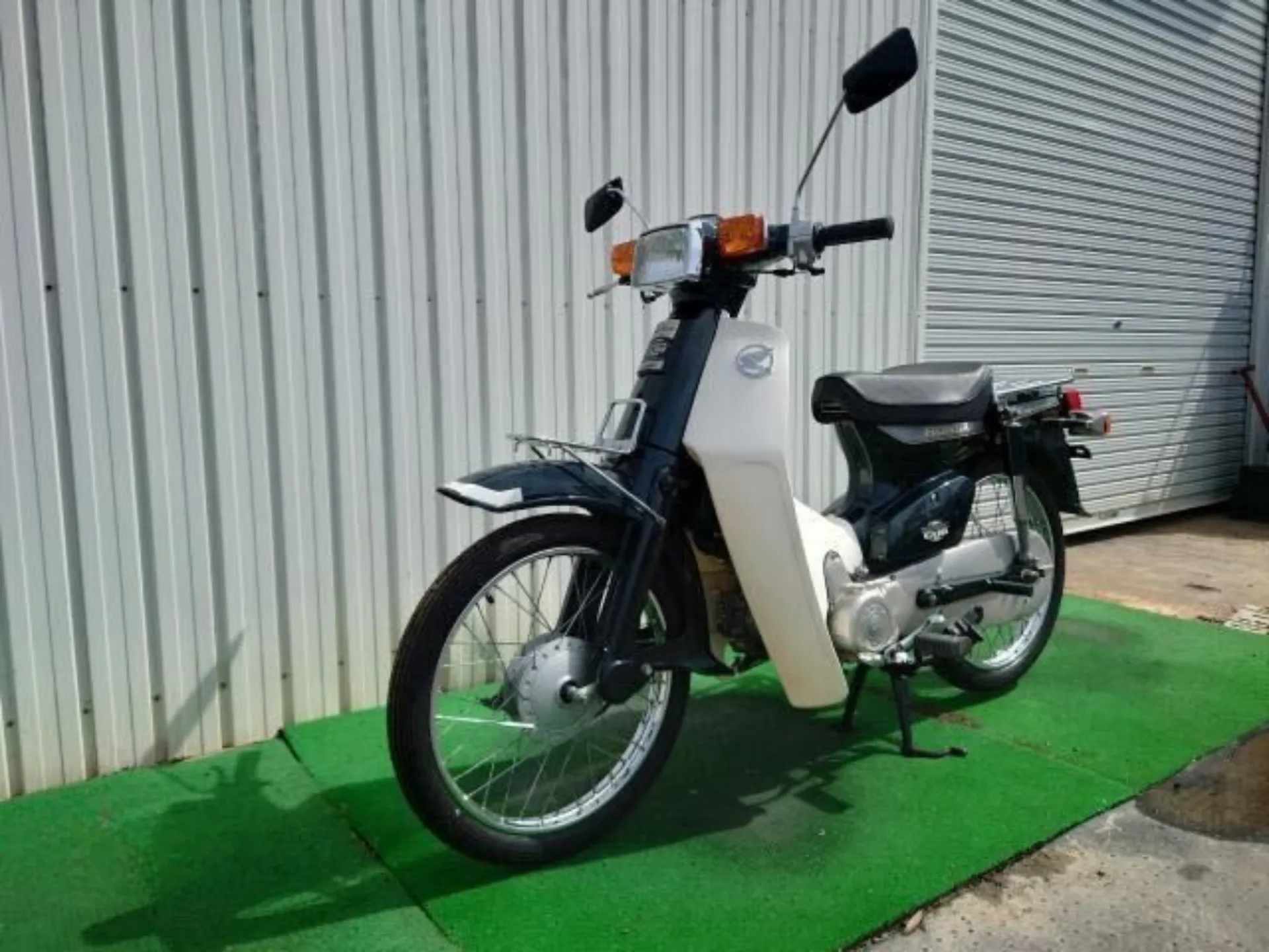 走行距離１０００ｋｍ、もしくは３ヶ月保証付き